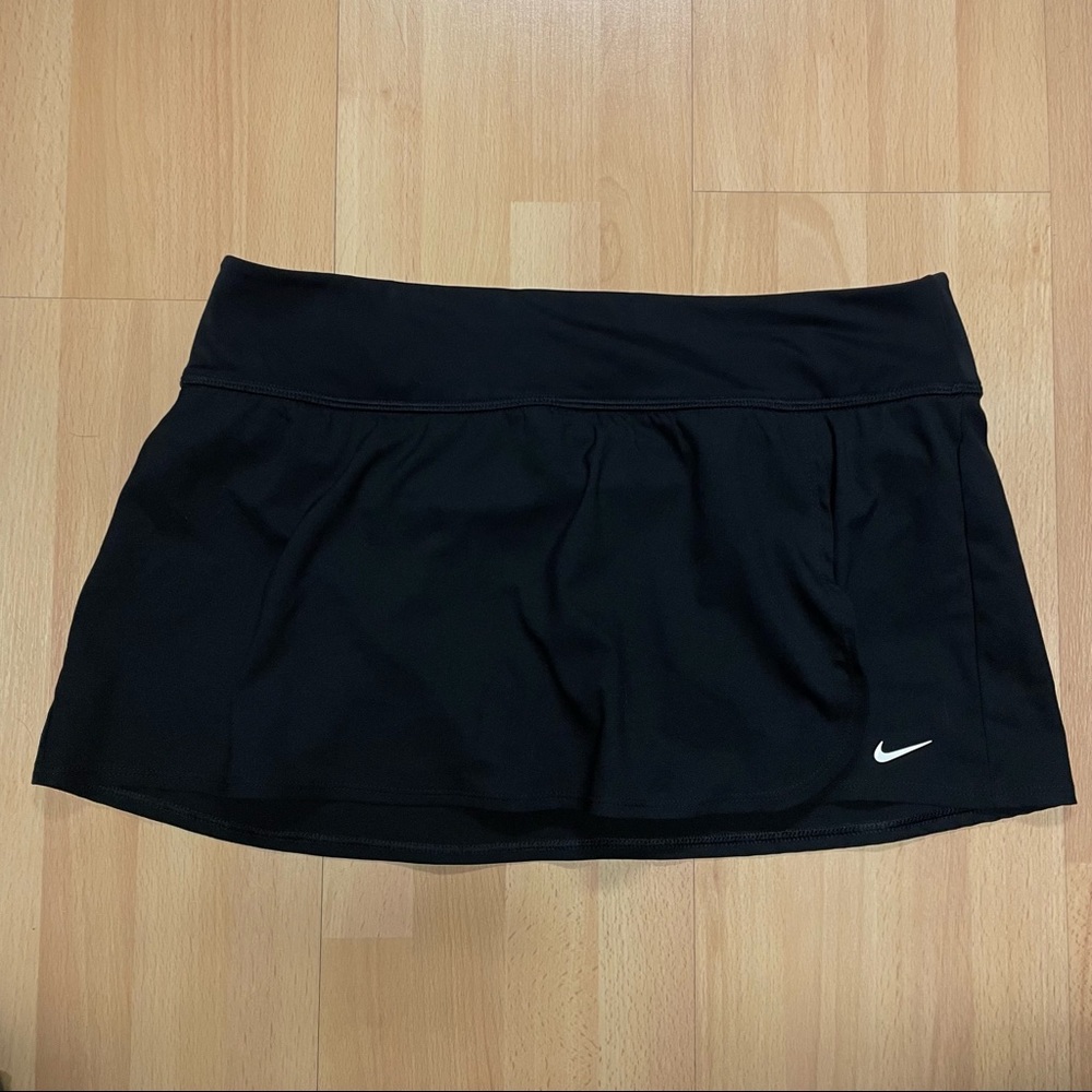 Nike Skirt w/ Liner Black Size Large